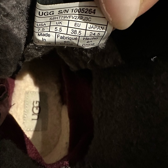 Women’s Black Ugg Kesey Waterproof boot size 7.5 - Picture 5 of 8